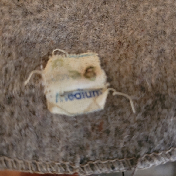 Womens Cape/Coat - Picture 4 of 5